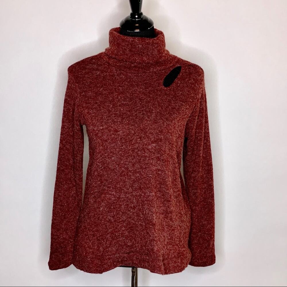 143‎ Story by Line Up maroon angora blend cut out sweater size Small